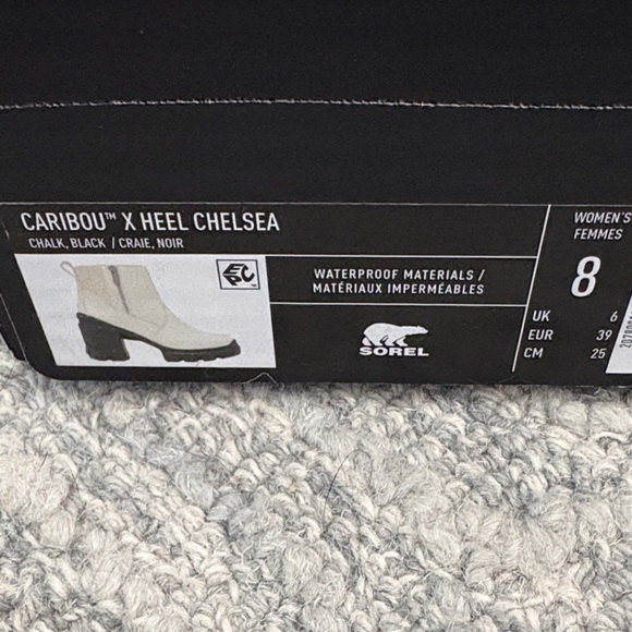 Sorel Women's Textured White Ankle Boots size 8-new - Picture 2 of 6